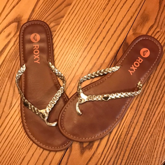 roxy gold flip flops